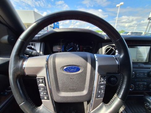 Used 2016 Ford Expedition Platinum AWD/4WD image 13