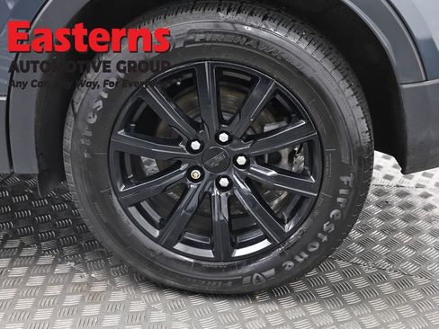 Used 2020 Cadillac XT4 Premium Luxury w/ Sun And Sound Package AWD/4WD image 34