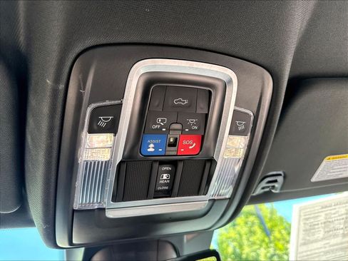Used 2022 RAM 1500 Limited AWD/4WD image 40