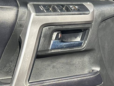 Used 2018 Toyota 4Runner SR5 image 16