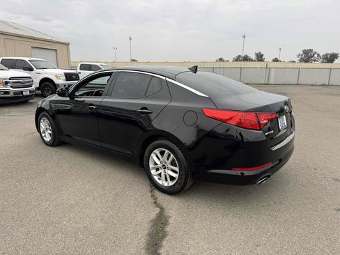 Used 2011 Kia Optima LX w/ Convenience Pkg image 8