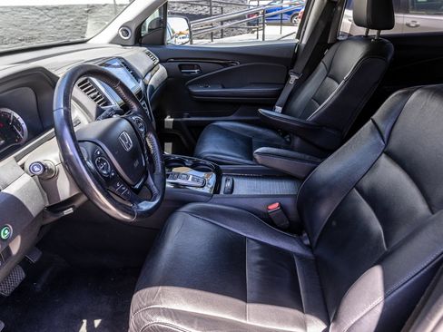 Used 2017 Honda Pilot Touring image 22