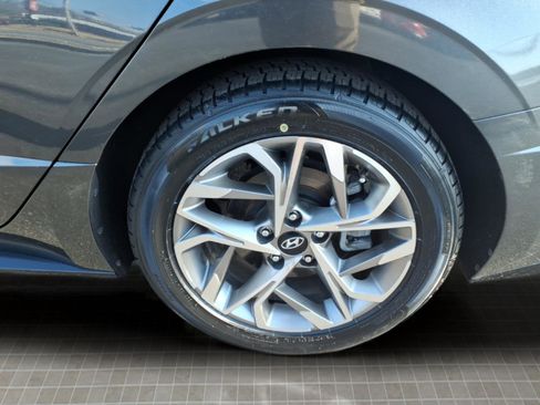 Used 2021 Hyundai Sonata SEL image 12