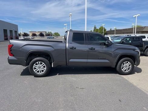 Used 2023 Toyota Tundra SR5 w/ SR5 Convenience Package AWD/4WD image 4