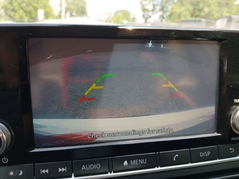 Used 2024 Nissan Altima 2.5 S FWD image 20