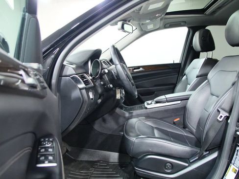 Used 2014 Mercedes-Benz ML 350 4MATIC image 4
