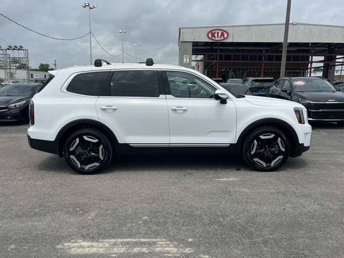 Used 2025 Kia Telluride EX w/ EX Captain's Chair Package AWD/4WD image 10