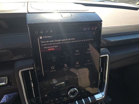 Used 2026 GMC Yukon Elevation w/ Elevation Premium Package image 13