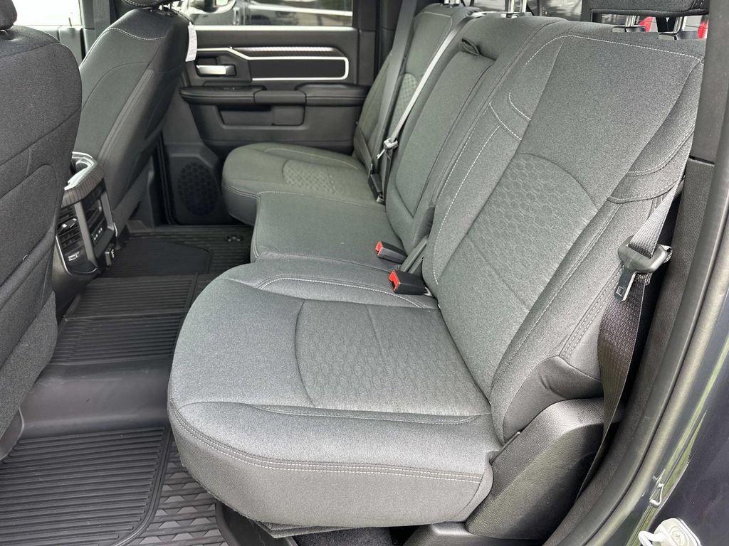 New 2026 RAM 3500 Big Horn AWD/4WD image 9