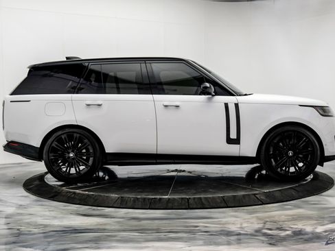 Used 2024 Land Rover Range Rover SE AWD/4WD image 19