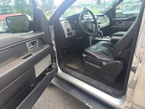 Used 2014 Ford F150 FX4 w/ Equipment Group 402A Luxury AWD/4WD image 4