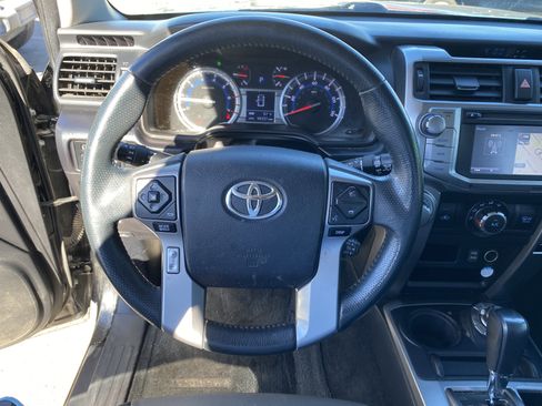 Used 2019 Toyota 4Runner SR5 Premium image 11