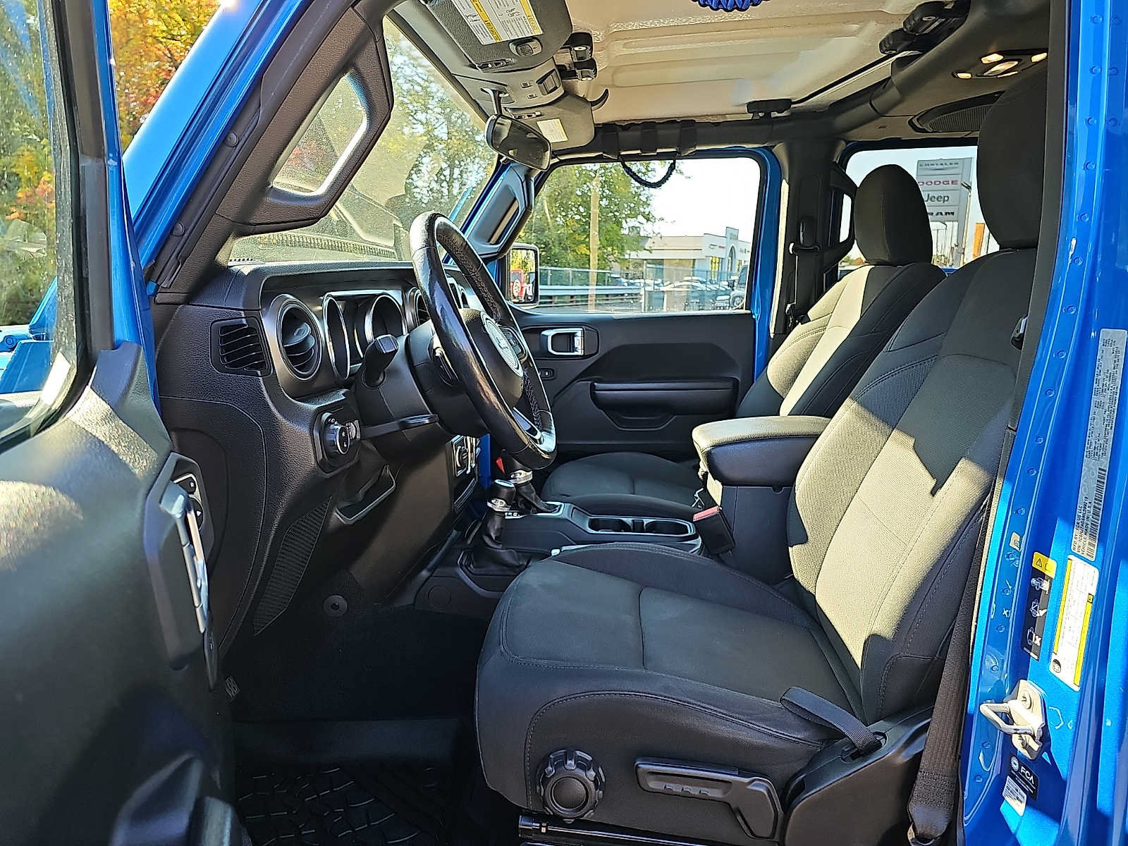 Used 2021 Jeep Gladiator Sport AWD/4WD image 13