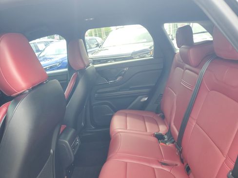 Used 2023 Lincoln Corsair Reserve w/ Jet Appearance Package image 12