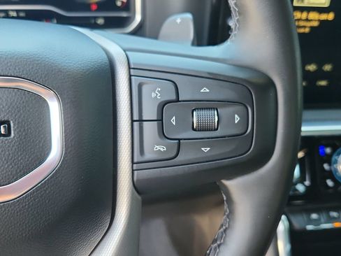 Used 2023 GMC Sierra 1500 Denali w/ Technology Package AWD/4WD image 22