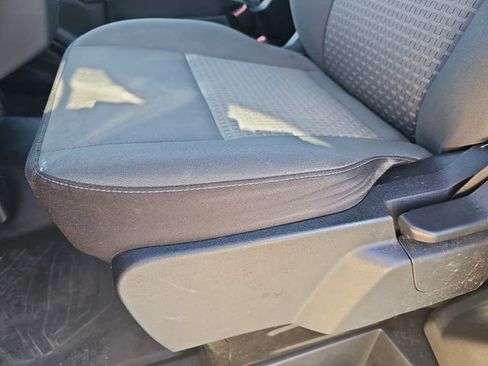 Used 2022 Ford E-Transit Low Roof image 17