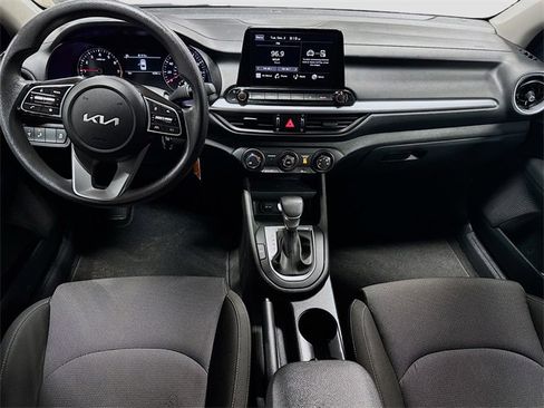Used 2023 Kia Forte LXS w/ LXS Technology Package image 25