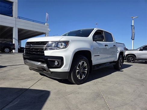 Certified 2022 Chevrolet Colorado Z71 image 2
