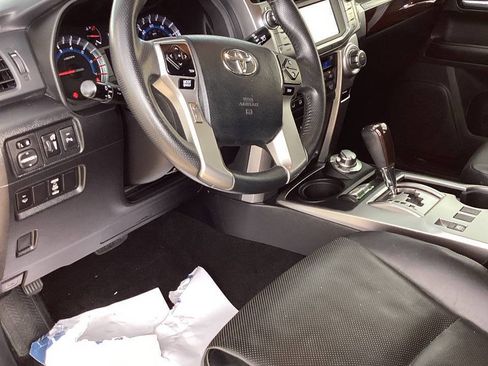 Used 2014 Toyota 4Runner Limited AWD/4WD image 30