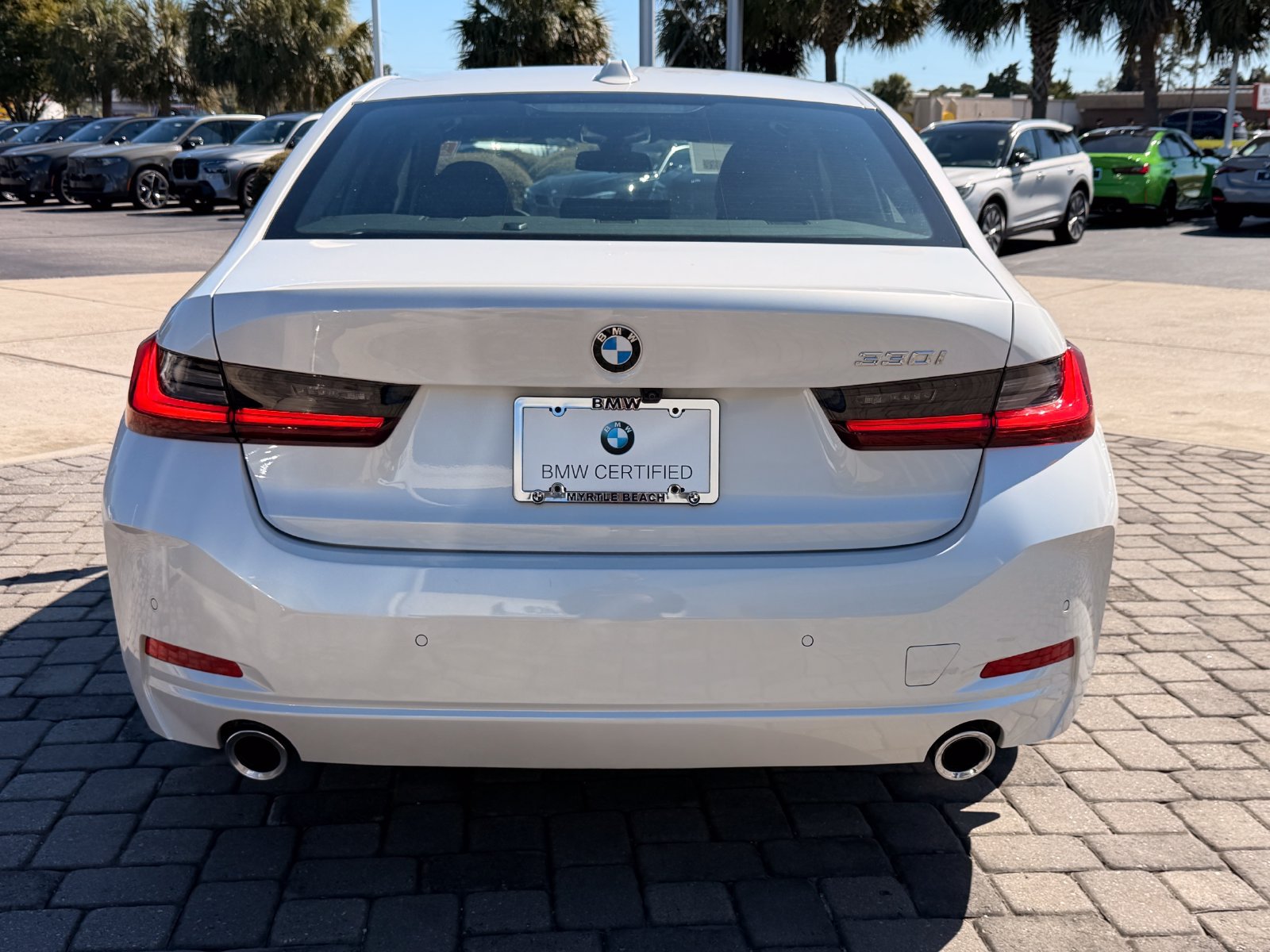 Used 2023 BMW 330i Sedan w/ Premium Package RWD image 10