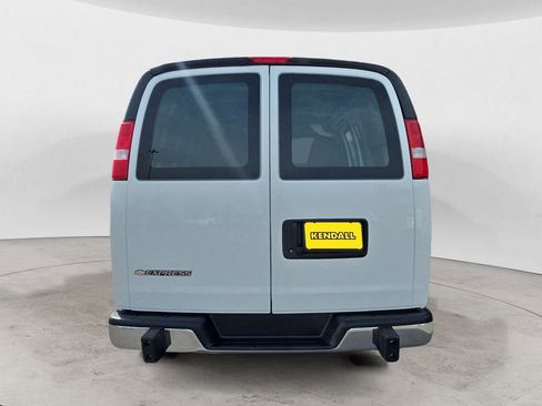 Used 2024 Chevrolet Express 2500 w/ Driver Convenience Package RWD image 4