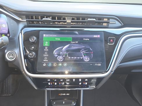 Used 2022 Chevrolet Bolt EUV LT w/ Convenience Package FWD image 15