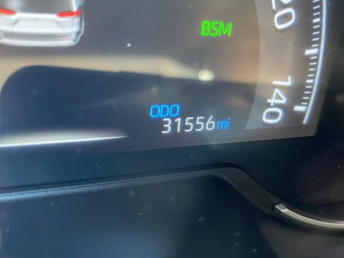 Used 2025 Toyota RAV4 XLE FWD image 5
