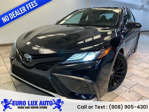 Used 2021 Toyota Camry XSE FWD image 1