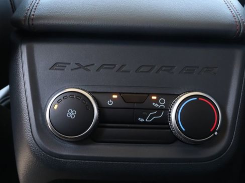New 2026 Ford Explorer Active w/ Active Comfort Package image 17