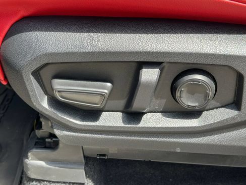 Used 2025 Toyota Tacoma TRD Pro AWD/4WD image 25