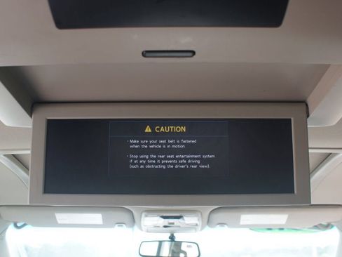 Used 2017 Toyota Sienna XLE Premium FWD image 7