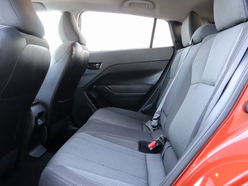 Used 2024 Subaru Crosstrek 2.0i Premium image 18