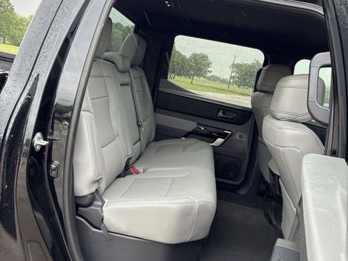 Used 2026 Toyota Tundra Limited AWD/4WD image 12