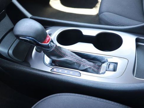 Used 2023 Chevrolet Malibu RS FWD image 17