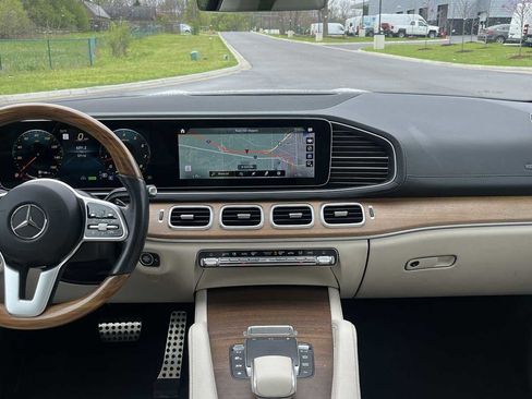 Used 2022 Mercedes-Benz GLS 450 4MATIC image 28
