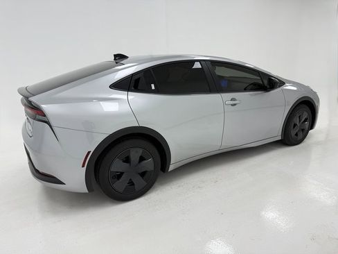 New 2026 Toyota Prius LE image 41