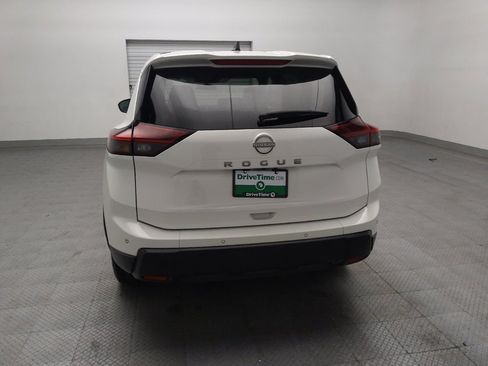 Used 2024 Nissan Rogue S FWD image 6