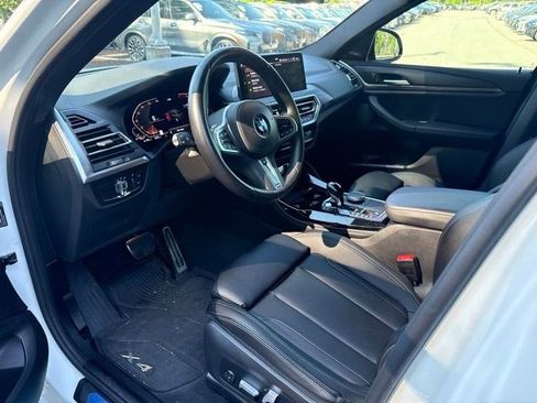 Used 2024 BMW X4 xDrive30i w/ Premium Package AWD/4WD image 16