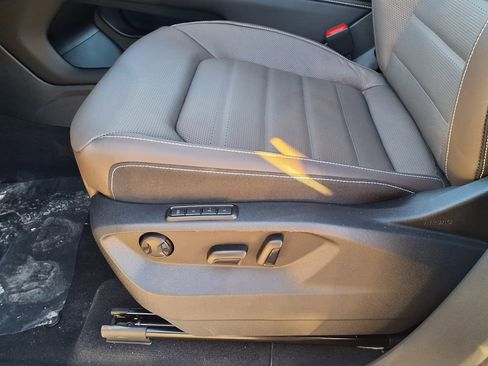 New 2026 Volkswagen Atlas SEL image 8