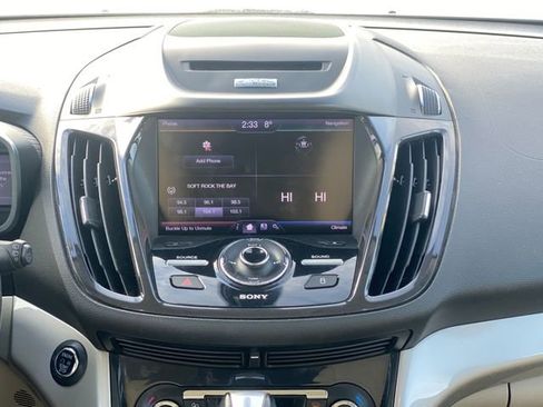 Used 2013 Ford C-MAX SEL image 23