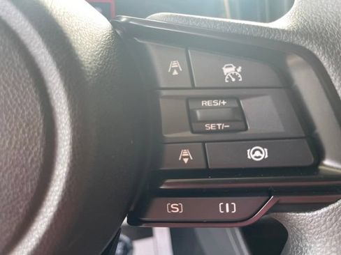 Used 2024 Subaru Crosstrek 2.0i Premium AWD/4WD image 22