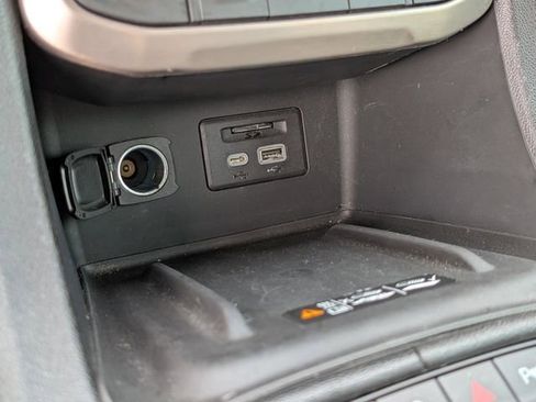 Used 2021 GMC Acadia Denali w/ Denali Technology Package image 27