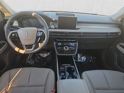 Used 2022 Lincoln Corsair AWD w/ Equipment Group 101A image 9