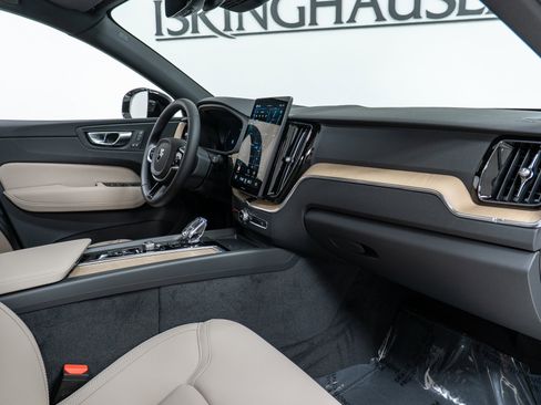 New 2026 Volvo XC60 B5 Plus w/ Climate Package image 21