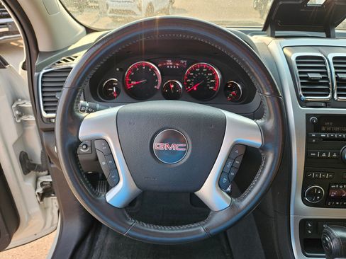 Used 2010 GMC Acadia SLT AWD/4WD image 17
