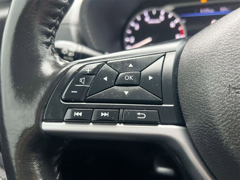 Used 2021 Nissan Sentra SV image 23