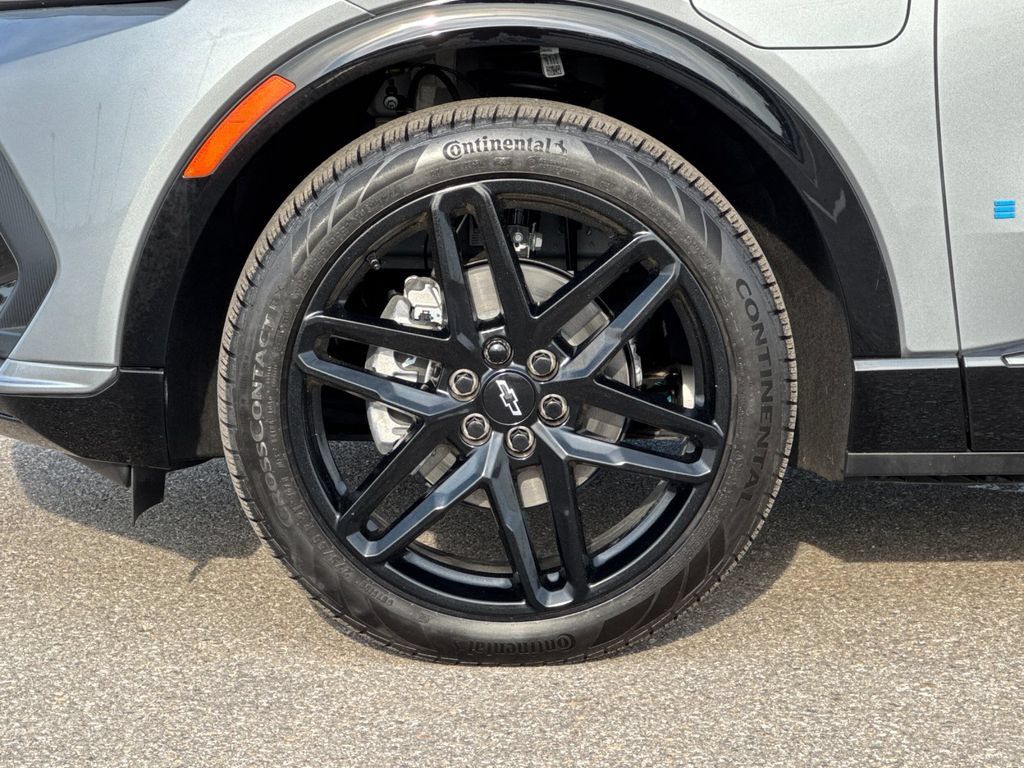 Used 2026 Chevrolet Equinox EV RS w/ Convenience Package II AWD/4WD image 30