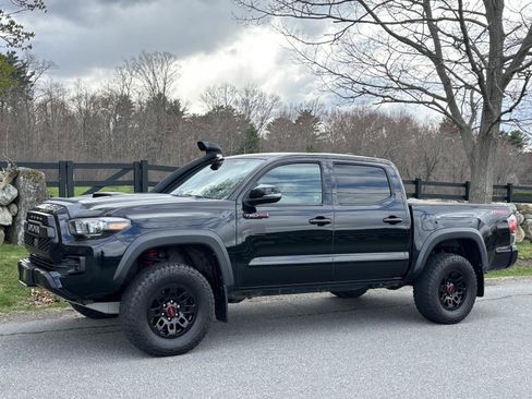 Used 2019 Toyota Tacoma TRD Pro w/ Desert Air Intake Package AWD/4WD image 12