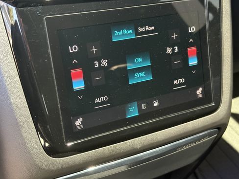 Certified 2025 Cadillac Escalade IQ Luxury 2 w/ LPO, Premium Carpet Package AWD/4WD image 15
