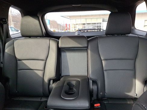 Certified 2025 Honda Passport EX-L image 19